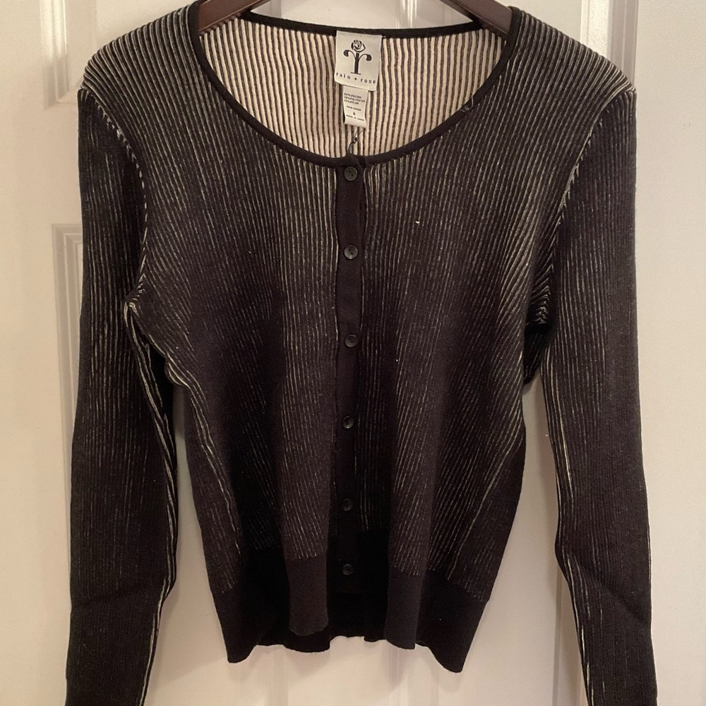 Rain + Rose Cardigan Sweater - NWT - Size Medium - Black / Beige - Picture 3 of 7